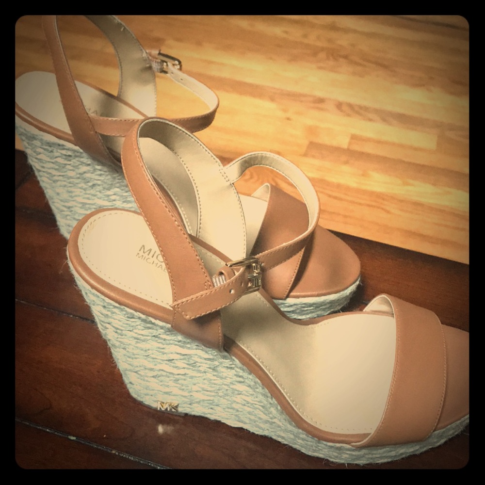 MK wedges